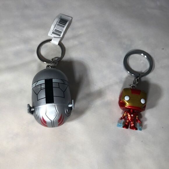 4/$25 Marvel Keychains.    - Picture 1 of 3